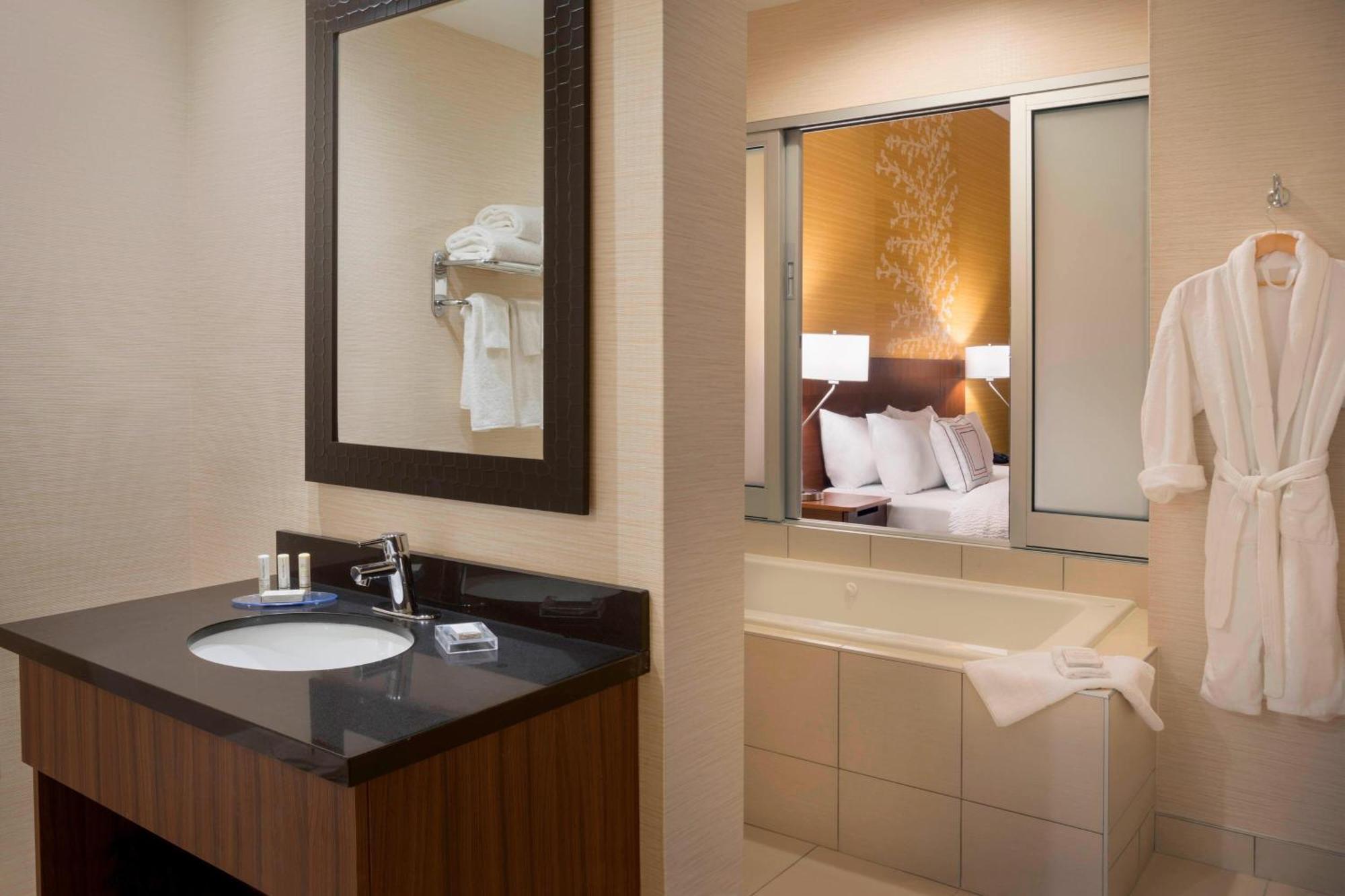 Fairfield & By Marriott Kanata Ottawa
